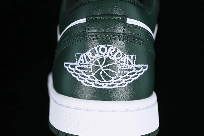 All categories Air Jordan Jordan series basketball shoes Air Jordan 1 Low G version pure original Air Jordan 1 Low "Olive Green" AJ1 Joe 1 olive green low-top basketball shoes DC0774-113